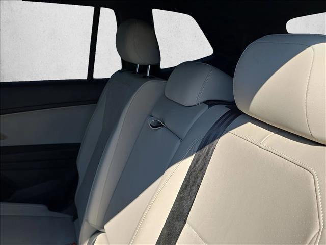 used 2021 Volkswagen Tiguan car, priced at $22,599