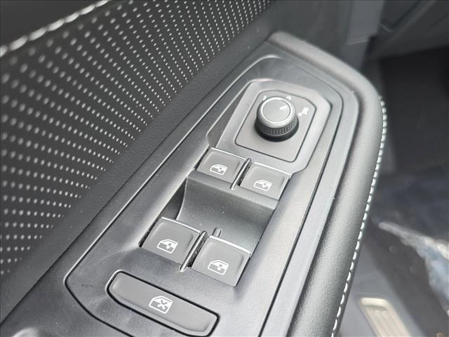 new 2026 Volkswagen Atlas car, priced at $48,417