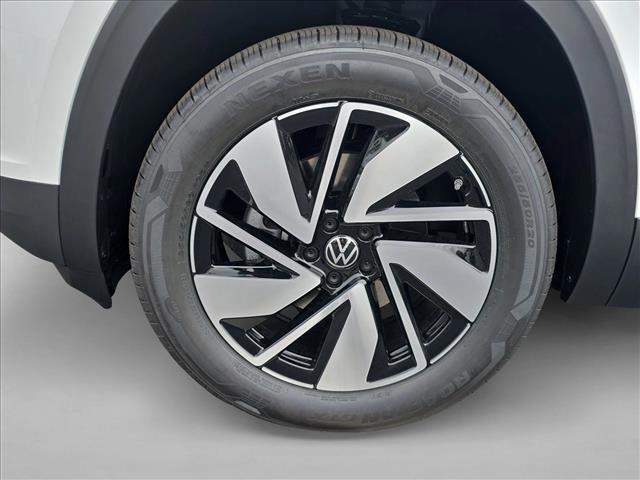 new 2026 Volkswagen Atlas car, priced at $48,417