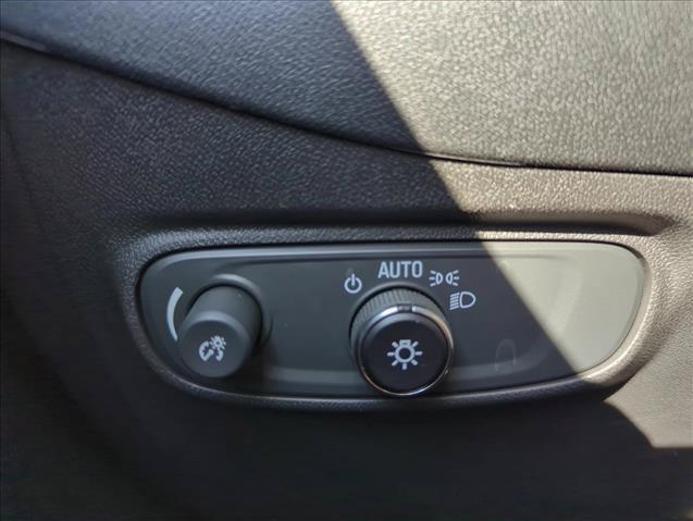 used 2023 Chevrolet Equinox car, priced at $24,290