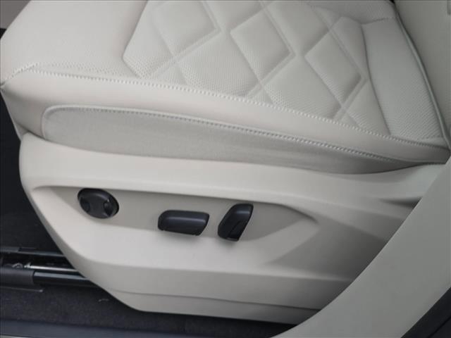 new 2026 Volkswagen Atlas car, priced at $43,754