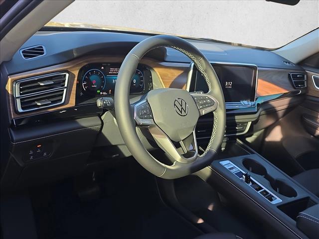new 2026 Volkswagen Atlas car, priced at $39,233