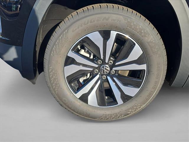 new 2026 Volkswagen Atlas car, priced at $39,233