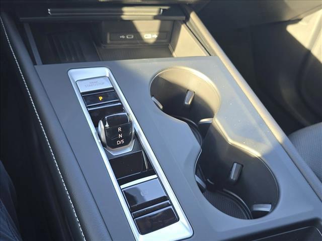 new 2026 Volkswagen Atlas car, priced at $39,233