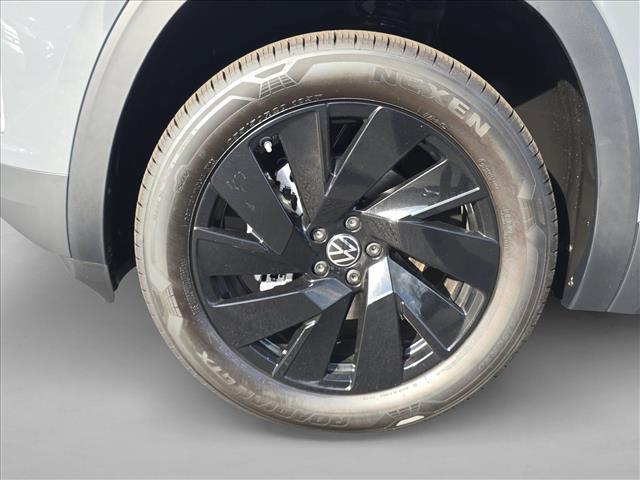new 2026 Volkswagen Atlas car, priced at $44,006