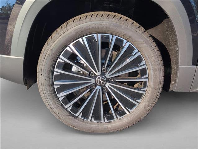 new 2026 Volkswagen Taos car, priced at $30,370