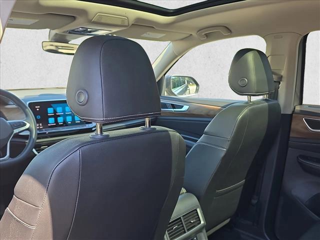 used 2024 Volkswagen Atlas car, priced at $30,936