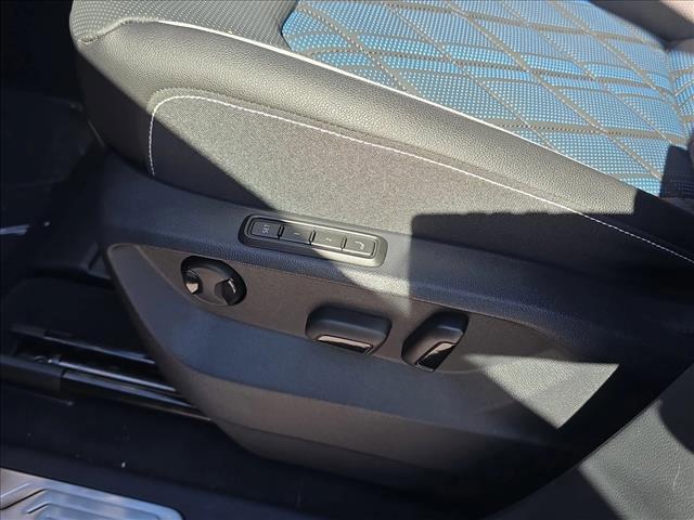 new 2026 Volkswagen Atlas Cross Sport car, priced at $51,824