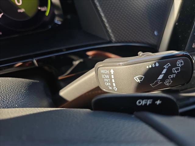 new 2026 Volkswagen Atlas Cross Sport car, priced at $51,824