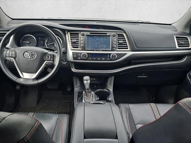 used 2019 Toyota Highlander car, priced at $28,022