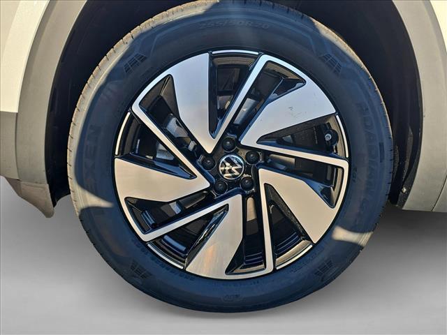 new 2026 Volkswagen Atlas car, priced at $44,914