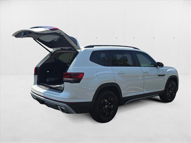 new 2026 Volkswagen Atlas car, priced at $46,384