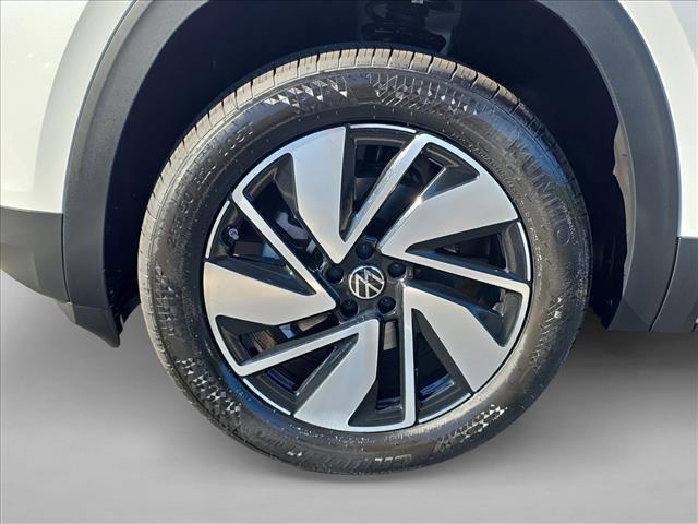 new 2026 Volkswagen Atlas car, priced at $44,335