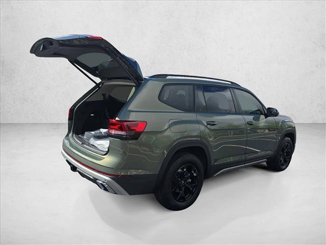 new 2026 Volkswagen Atlas car, priced at $45,947