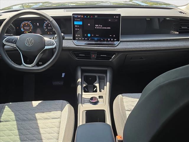 new 2025 Volkswagen Tiguan car, priced at $25,194