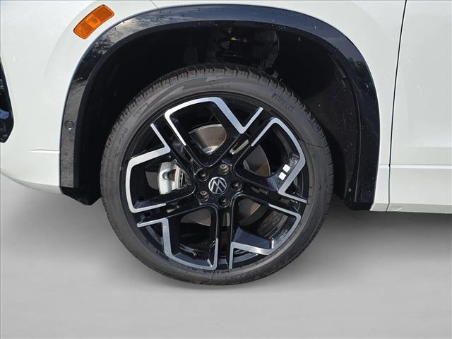 new 2026 Volkswagen Tiguan car, priced at $47,330