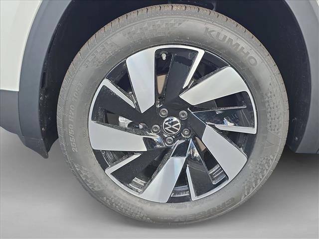 new 2026 Volkswagen Atlas Cross Sport car, priced at $41,463