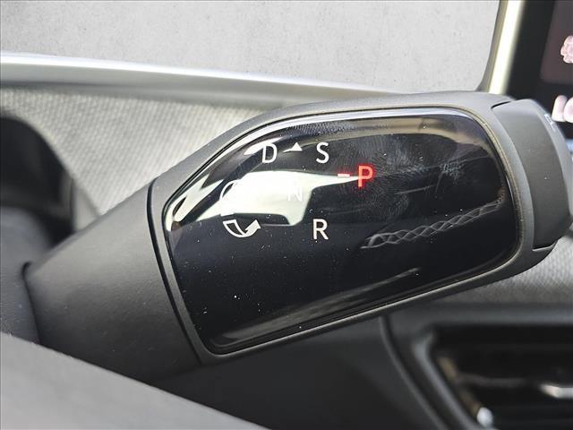 new 2026 Volkswagen Tiguan car, priced at $32,051