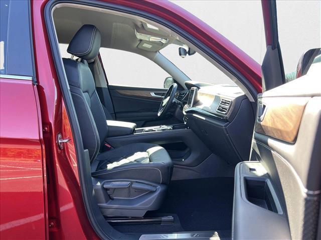 new 2025 Volkswagen Atlas car, priced at $40,739