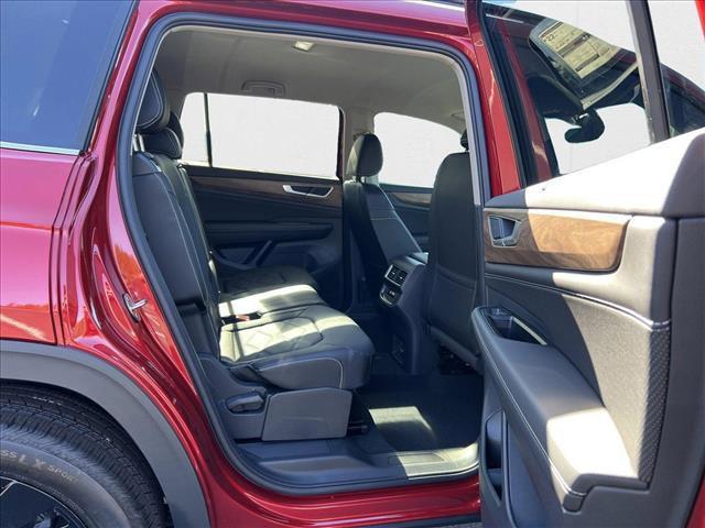 new 2025 Volkswagen Atlas car, priced at $40,739