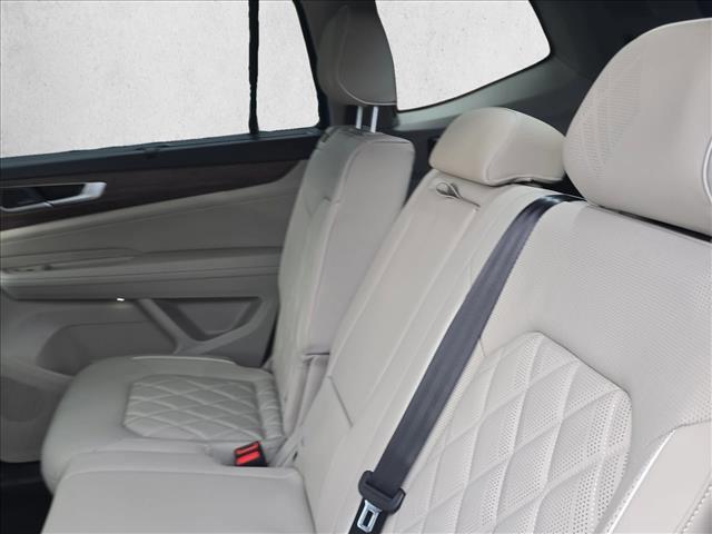 new 2026 Volkswagen Atlas car, priced at $52,301