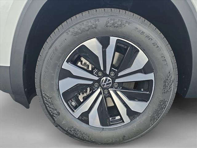 new 2026 Volkswagen Atlas car, priced at $37,883