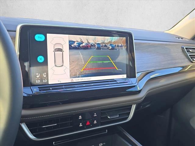 new 2026 Volkswagen Atlas car, priced at $48,054