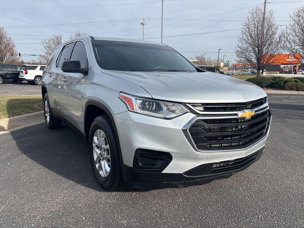 used 2021 Chevrolet Traverse car, priced at $19,877
