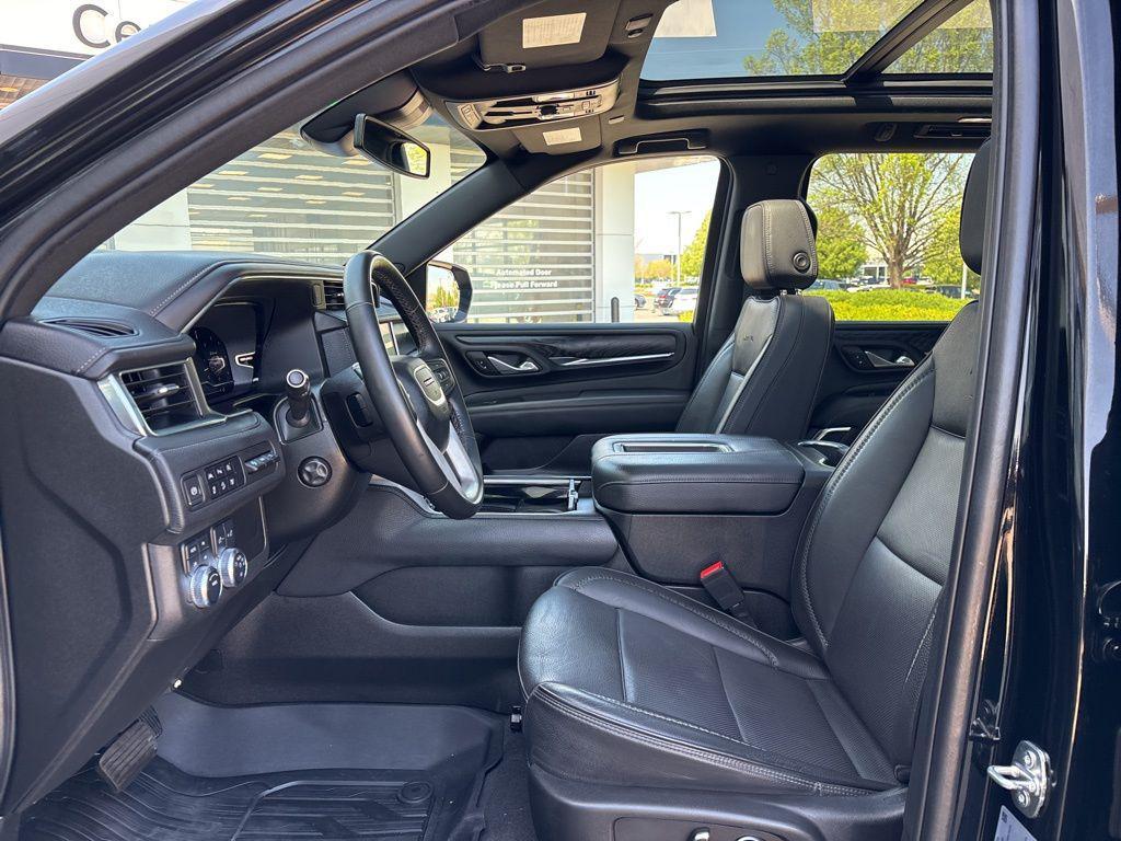 used 2024 GMC Yukon XL car, priced at $69,788