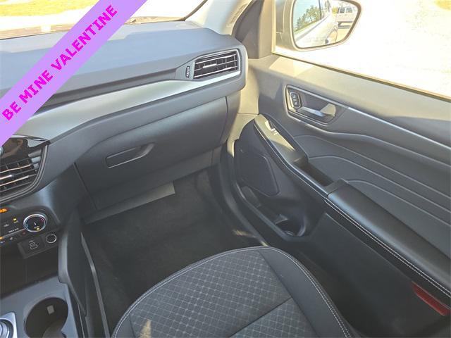 used 2024 Ford Escape car, priced at $19,997