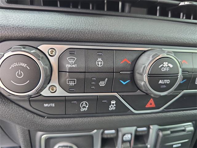 new 2025 Jeep Wrangler car, priced at $39,695