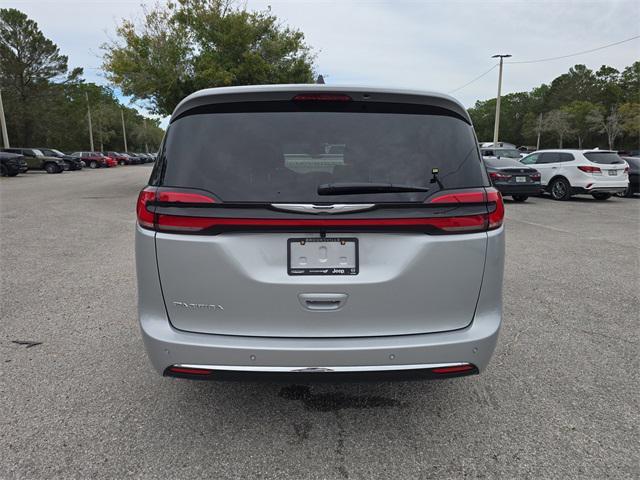 new 2026 Chrysler Pacifica car, priced at $37,962