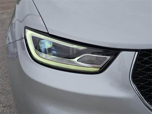 new 2026 Chrysler Pacifica car, priced at $37,962