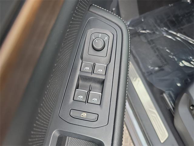 used 2025 Volkswagen Atlas car, priced at $29,773