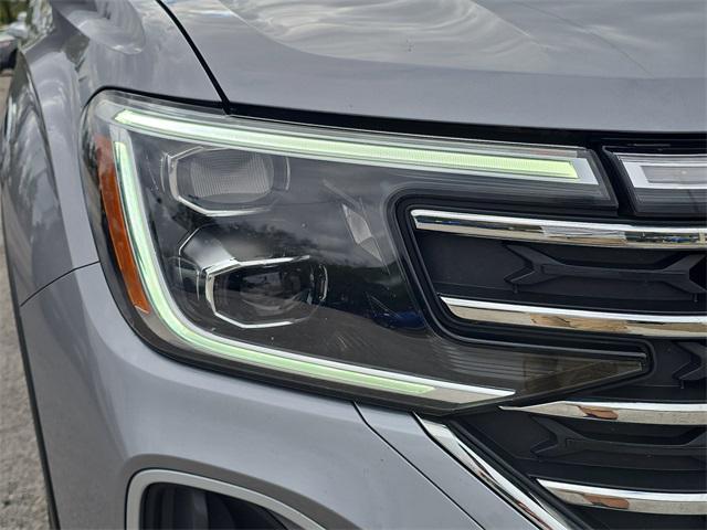 used 2025 Volkswagen Atlas car, priced at $29,773