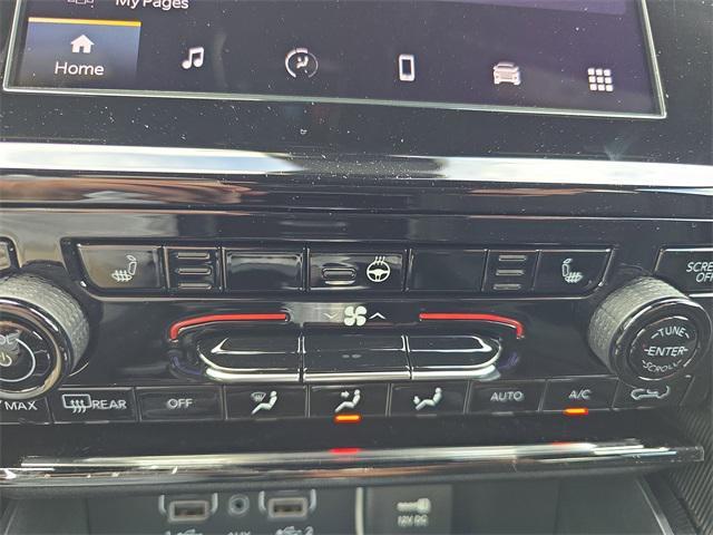 new 2025 Jeep Grand Cherokee car, priced at $33,092