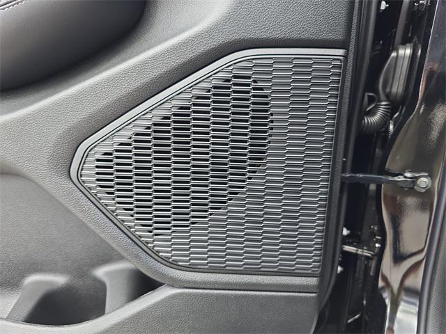 new 2025 Jeep Grand Cherokee car, priced at $33,092