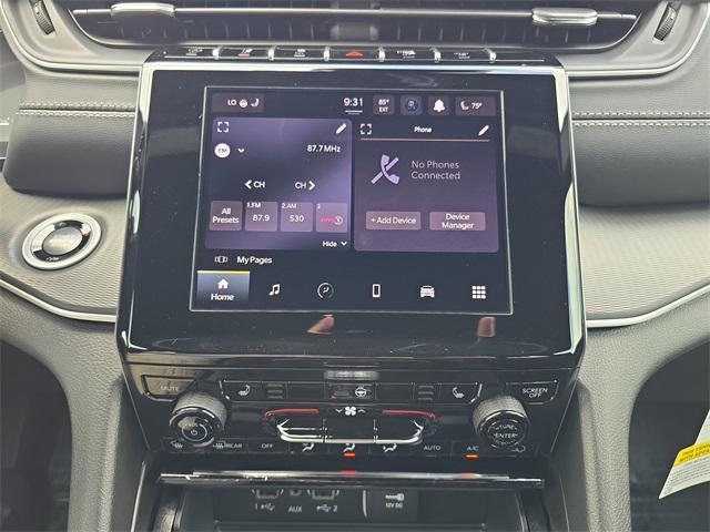 new 2025 Jeep Grand Cherokee car, priced at $33,092