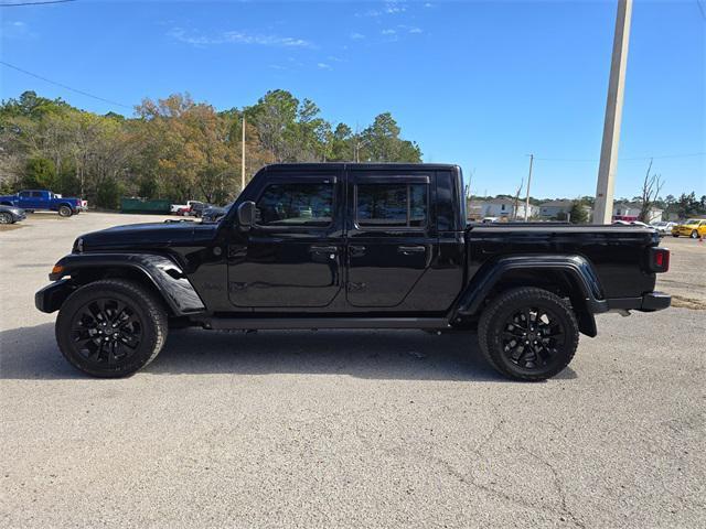 used 2025 Jeep Gladiator car, priced at $37,269