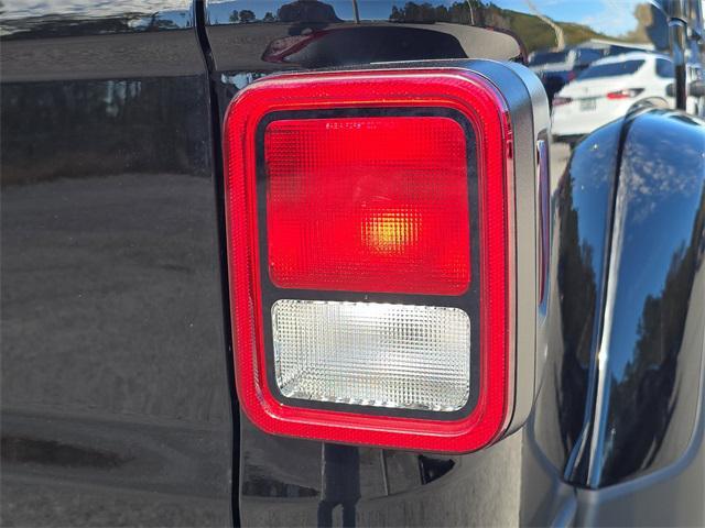 used 2025 Jeep Gladiator car, priced at $37,269