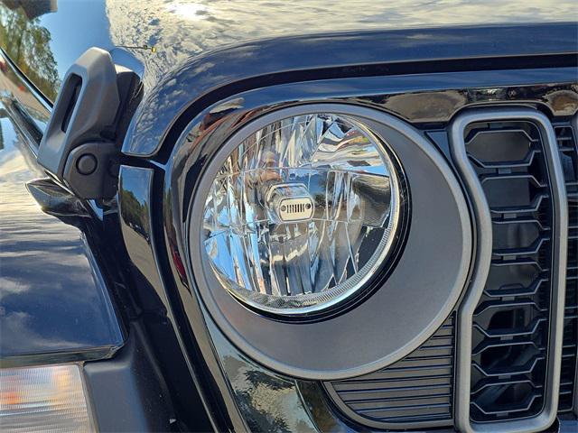 used 2025 Jeep Gladiator car, priced at $37,269