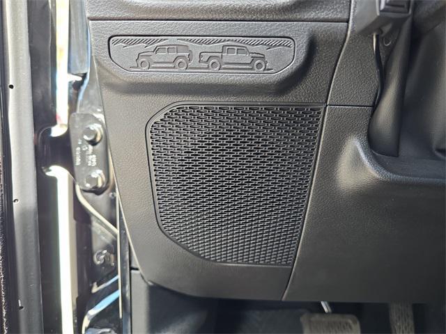 used 2025 Jeep Gladiator car, priced at $37,269