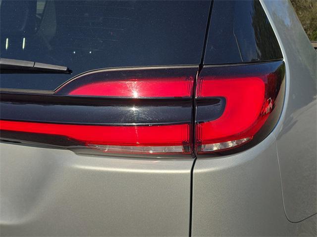 used 2024 Chrysler Pacifica car, priced at $27,431