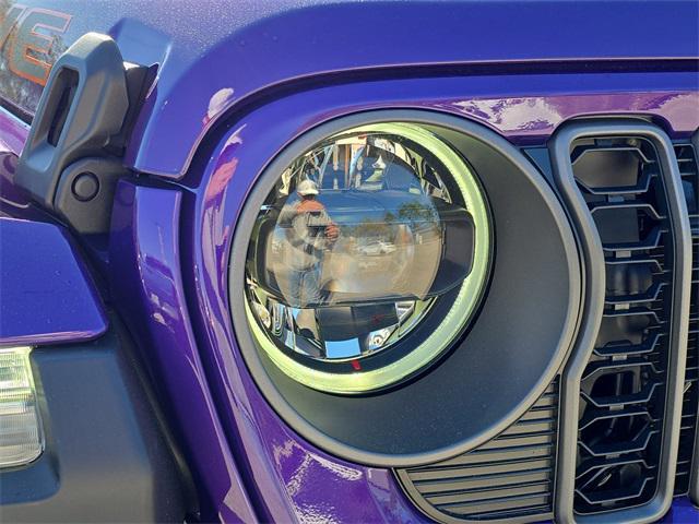 new 2026 Jeep Gladiator car, priced at $55,006