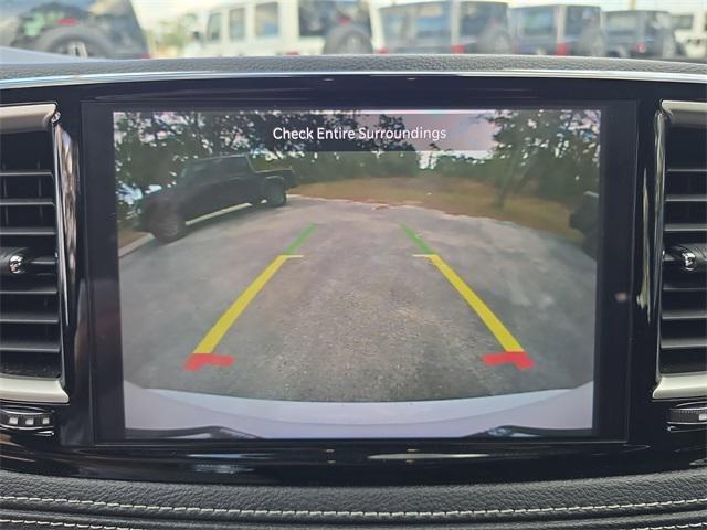 used 2024 Chrysler Pacifica car, priced at $30,331