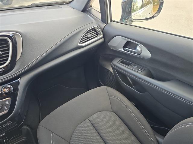 used 2024 Chrysler Pacifica car, priced at $30,331