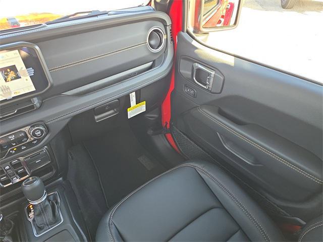 new 2025 Jeep Gladiator car, priced at $46,502