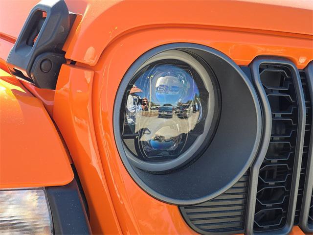 new 2025 Jeep Gladiator car, priced at $38,445