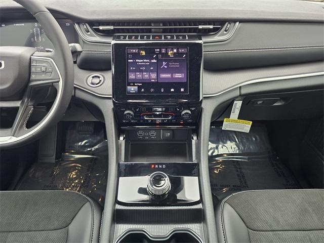 new 2025 Jeep Grand Cherokee car, priced at $36,874