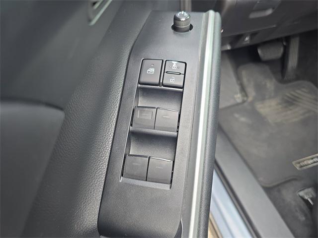 used 2021 Toyota Highlander car, priced at $28,081